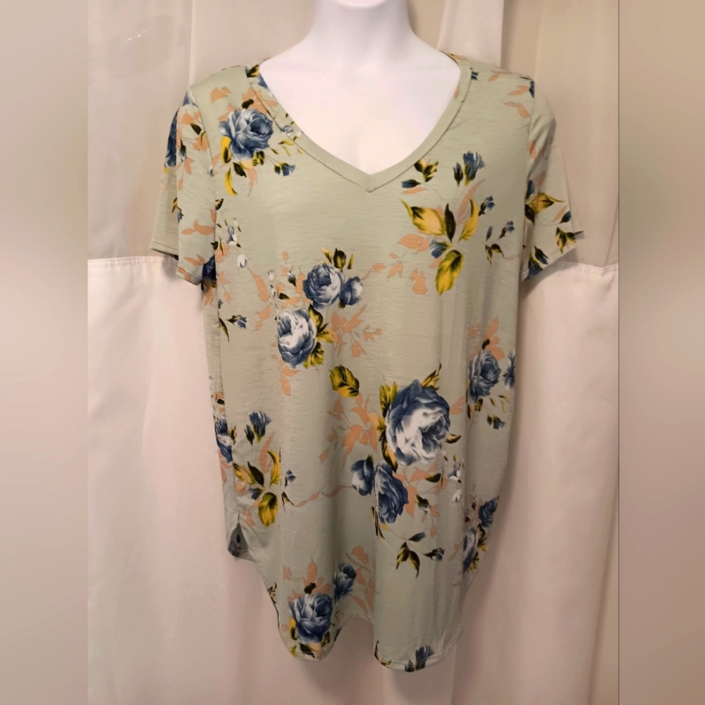 Again Floral Top EUC